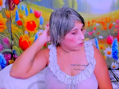 indianroxyn Live XXX chat