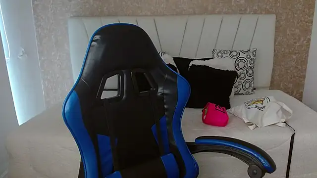 Chat XXX ao vivo de AliceSmity_