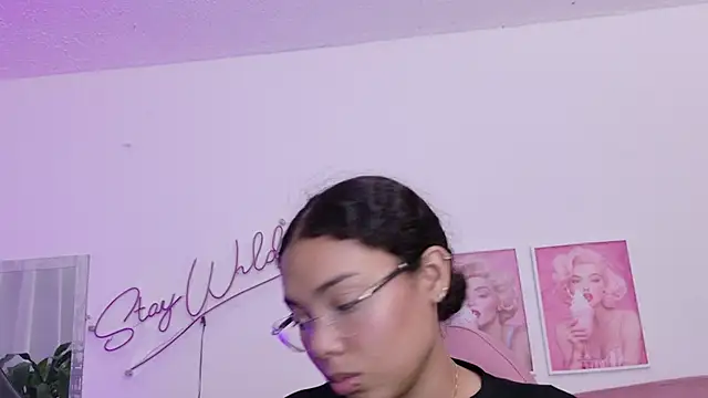 Emmy_And_Luna Live XXX Chat