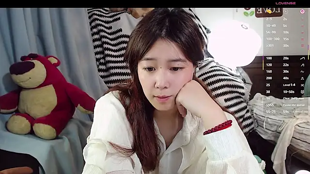 XueLi1902 Live XXX Chat