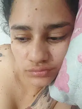 แชท XXX สดของ girl_tits