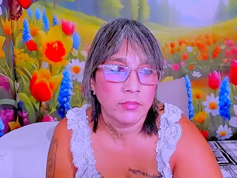 indianroxy 现场XXX聊天