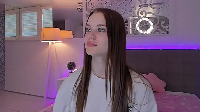 LuisaClover's Live XXX Chat