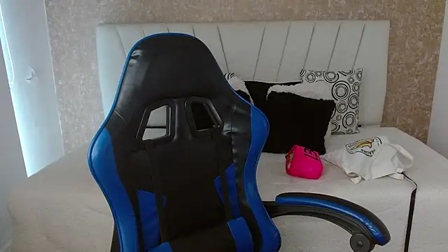 AliceSmity_ – Naživo XXX chat