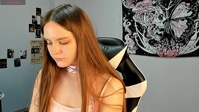 دردشة Akame_Eclipse الجنسية المباشرة