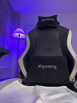 HoneyMollyX Adlı Modelin Canlı XXX Sohbeti