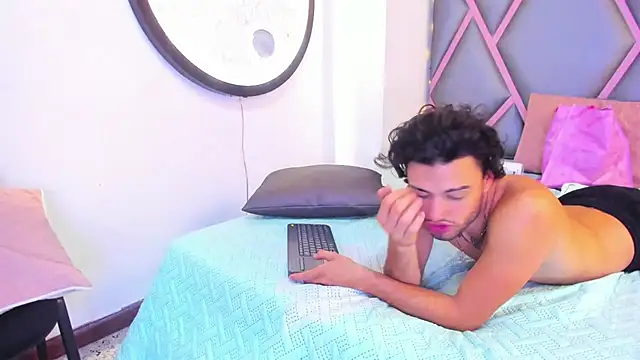 Wolf_Kitty Webcam Show