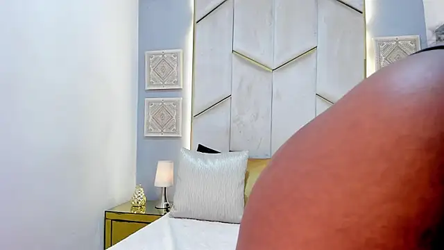 KarinaaCoxx's Live XXX Chat