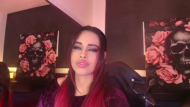 EvaaFoxxy1のライブXXXチャット