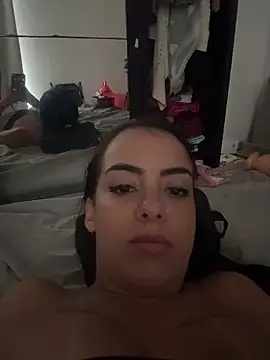 Show de Srta_Jhenny na webcam