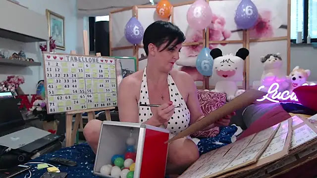 lucillabollente – Naživo XXX chat