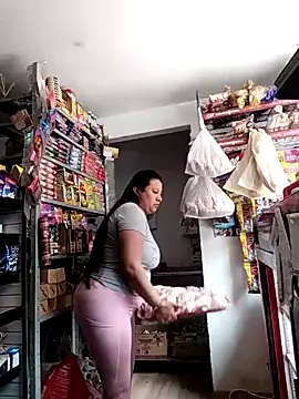 SexyandnaughtyLatinos webkamerás műsora