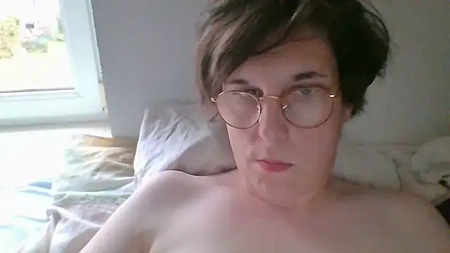 OIseauNoir88 লাইভ XXX চ্যাট