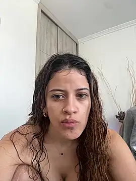 alana15 লাইভ XXX চ্যাট