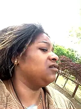 Онлайн чат XXX xoxoSELENAxoxo