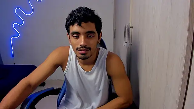 jossi12345j Chat XXX in diretta