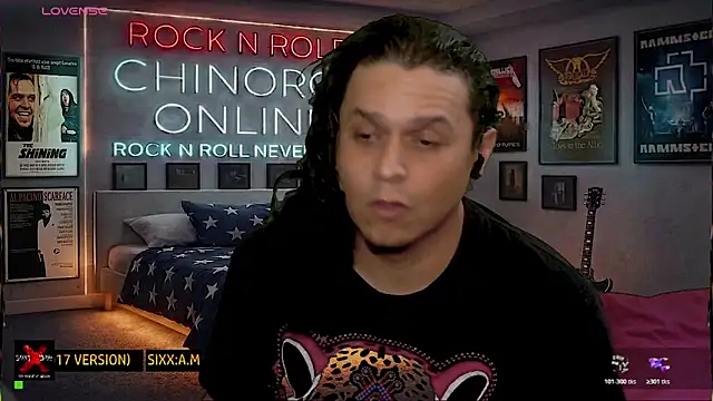 chino_roz Chat XXX in diretta