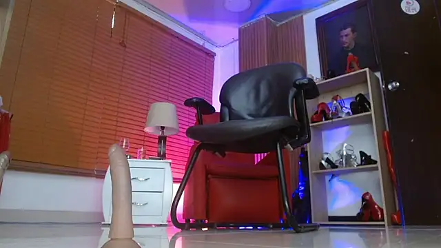 paola_xm's Live XXX Chat