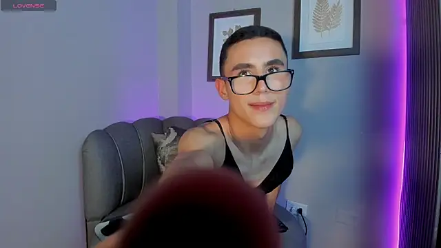 Jostyn_rous live XXX chat