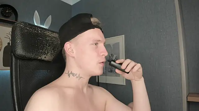 AlexxSweet 即時 XXX 聊天