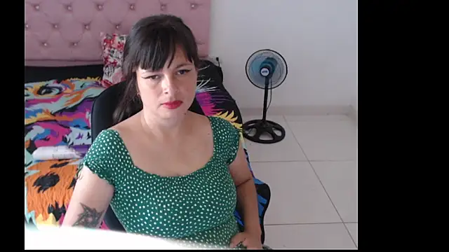 Aliciaheart 现场XXX聊天