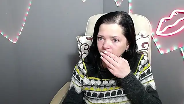 LauraFinn Live XXX Chat