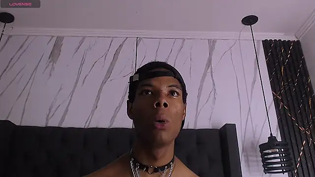 دردشة Santiago_Ortiz_ الجنسية المباشرة