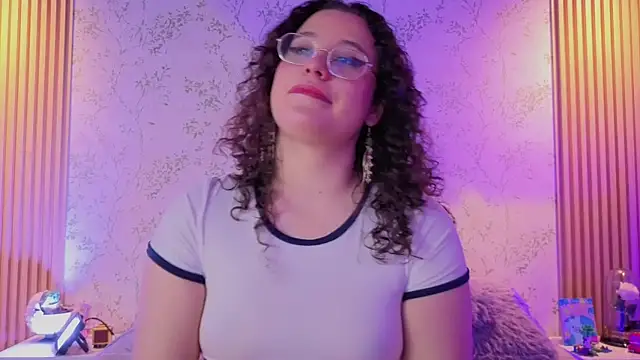 Chat XXX ao vivo de Charlotte__Miller