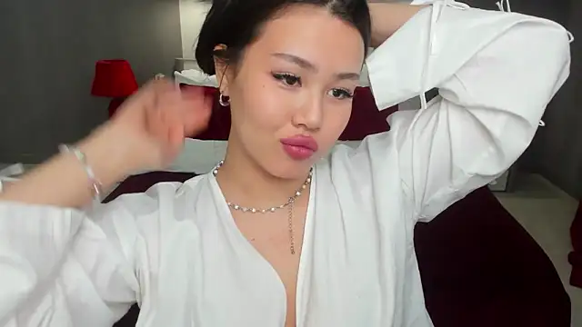 Chat XXX en directo de Brunette_Charm