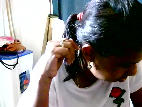 Chat XXX ao vivo de Ansh1307