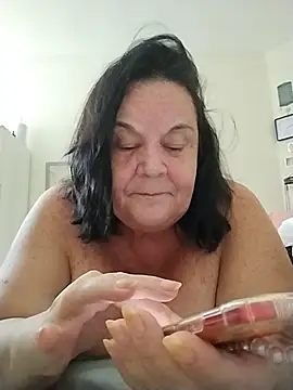 Chat +18 de Yaya_Mineira ao vivo