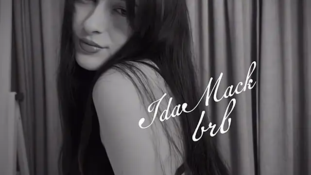 Živý XXX chat IdaMack