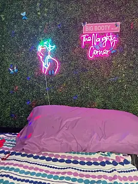 RenaThickAss Chat XXX in diretta