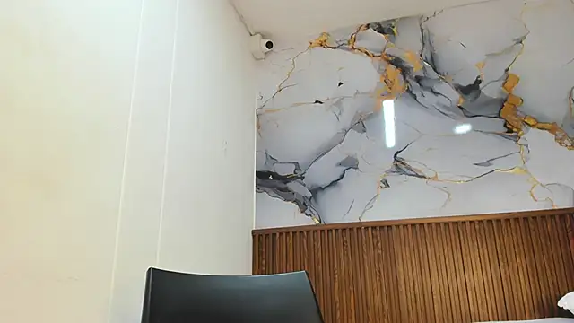 Holly_22 Live XXX-chat