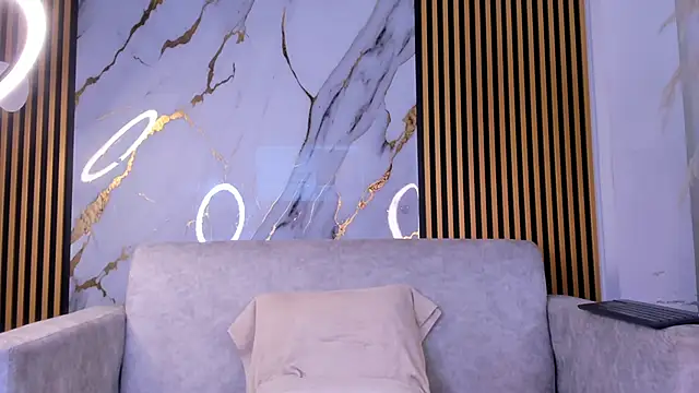 JulienSaint Chat XXX in diretta