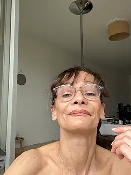 XXX chat uživo modela Chris06d22@xh