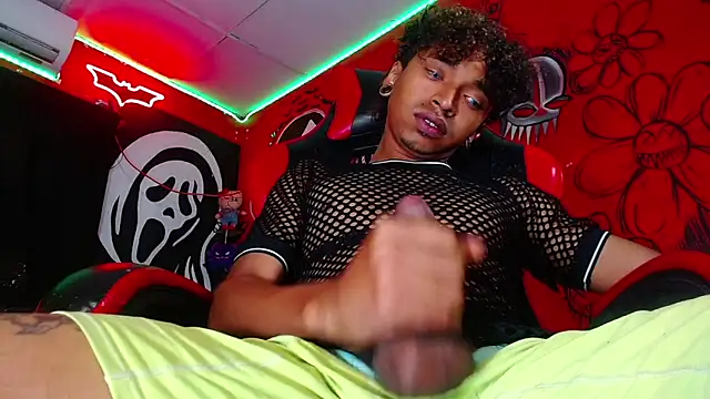 mapacherivo's Webcam Show