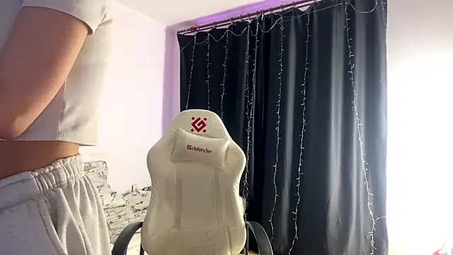 XXX chat uživo modela axin_burnell