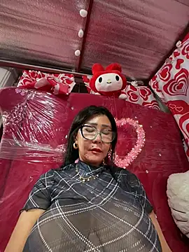 sweetieme's Webcam Show