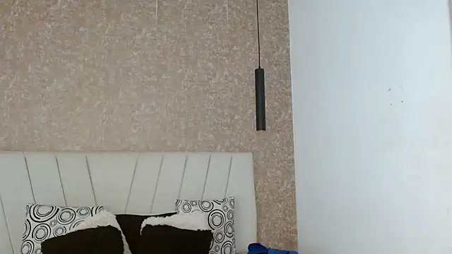 AliceSmity_: απευθείας συνομιλία ΧΧΧ