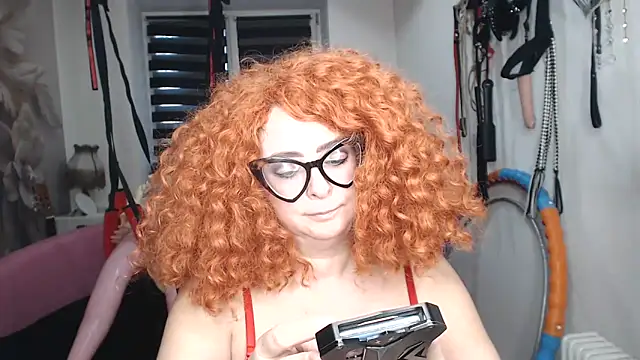 MISSwithDOLLS – Live XXX-chat