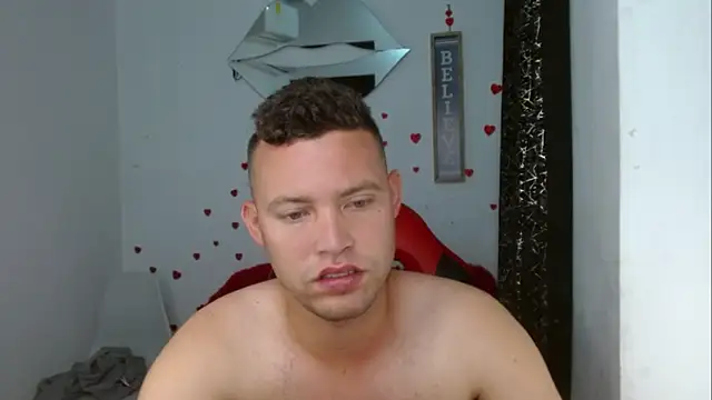 sven_fox723 live XXX chat