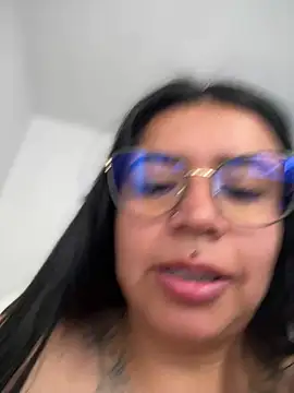 Devilsweet17's Live XXX Chat