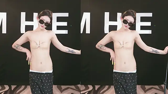 MHe-002 – webcam-show