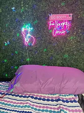 RenaThickAss' Webcam Show