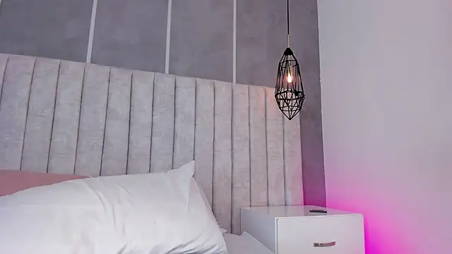 my_friends_mom's Webcam Show