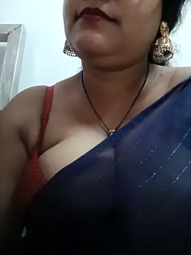 Chatroom XXX en direct de Nyra-23