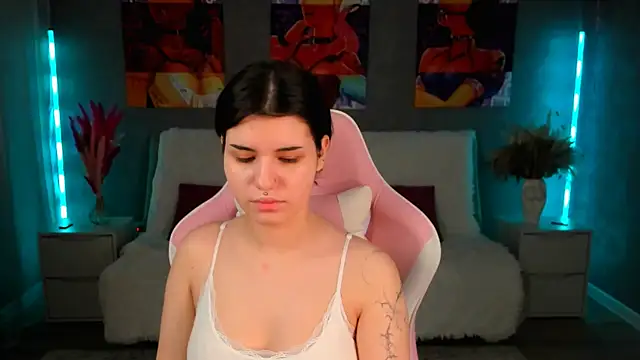 AnoraDark: απευθείας συνομιλία ΧΧΧ