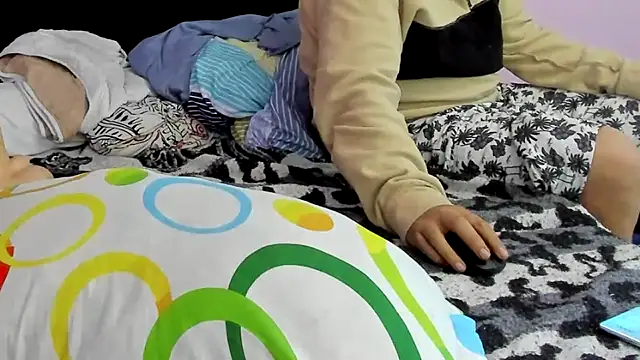 Tommy_sex79 Adlı Modelin Web Kamerası Şovu