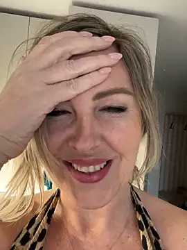 Chat +18 de NatalieMour ao vivo